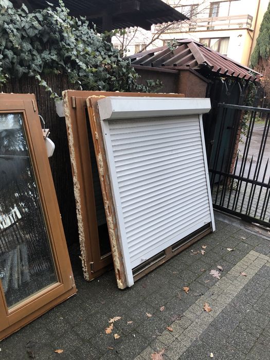 Okno pcv 85x82 plastikowe lufcik  złoty dąb kwadratowe małe