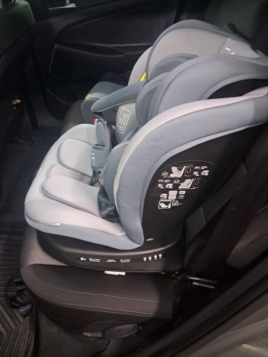 Fotelik samochodowy ISOFIX