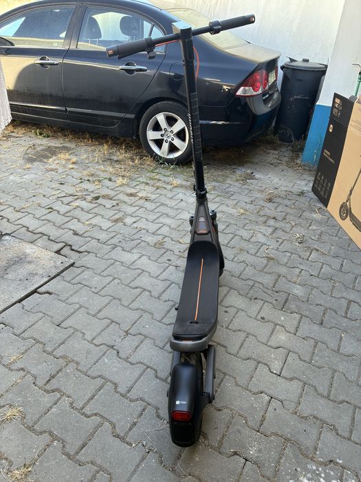 Trotinet xiaomi scooter 6 nova 2anos garanti