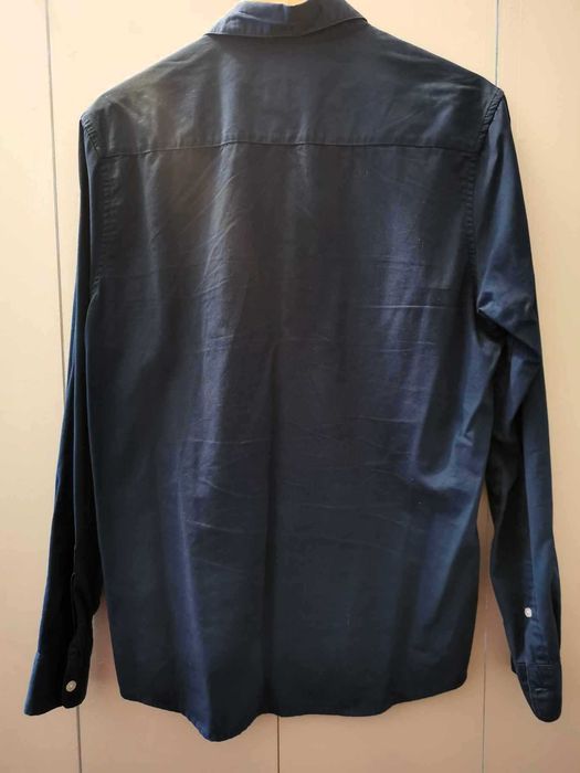 Camisa azul petróleo para homem