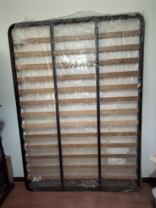 Estrado para cama de casal 140x200 (sem pés)