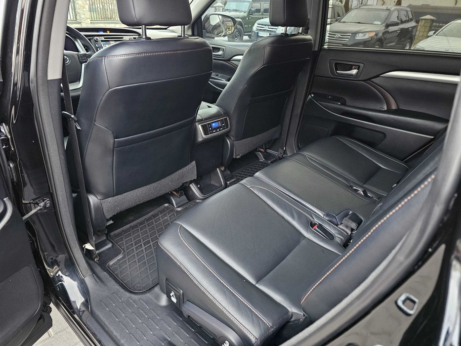 Toyota Highlander V6 3.5 Premium | 2015 рік | Топова компектація