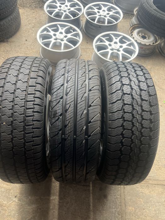 Запаска мерседес спрінтер 235/65 р 16 с