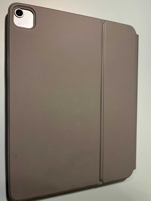 iPad Air 13 M2, com teclado, caneta e vários acessórios - Como novo