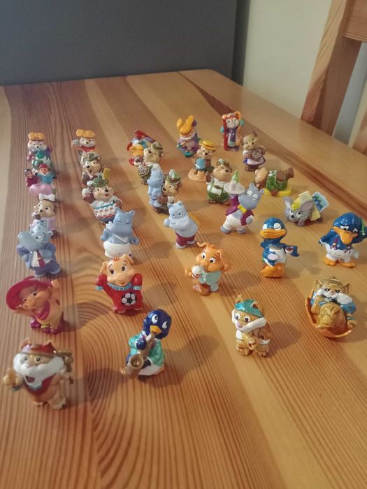 Figurki, kinder niespodzianka, 29 sztuk, różne serie- zające, misie, hipcie ,świnki i inne.