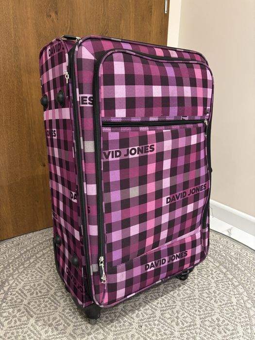 Duża walizka David Jones