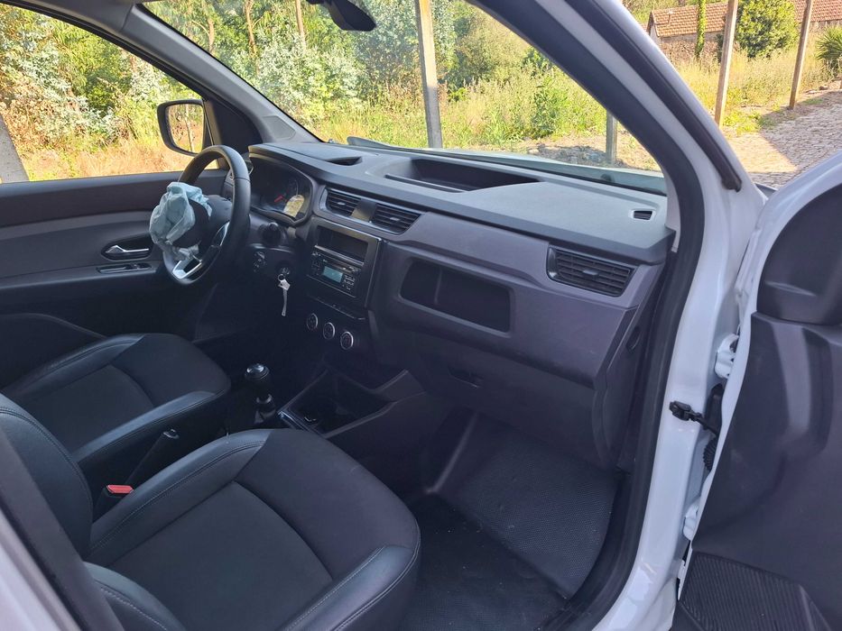 RENAULT EXPRESS 1.5 BLUE DCI ADVANCE NACIONAL DE 2022 (COM IVA DEDUTIVEL INCLUIDO)