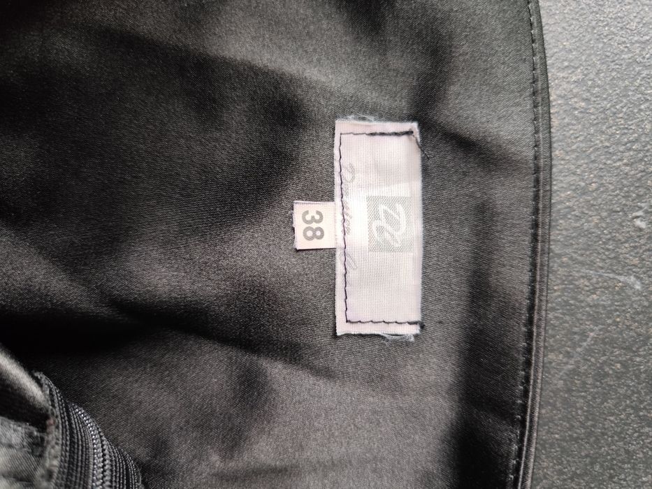 Sukienka koktajlowa, czarna