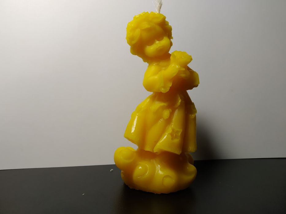 Декоративна воскова свічка "статуетка"