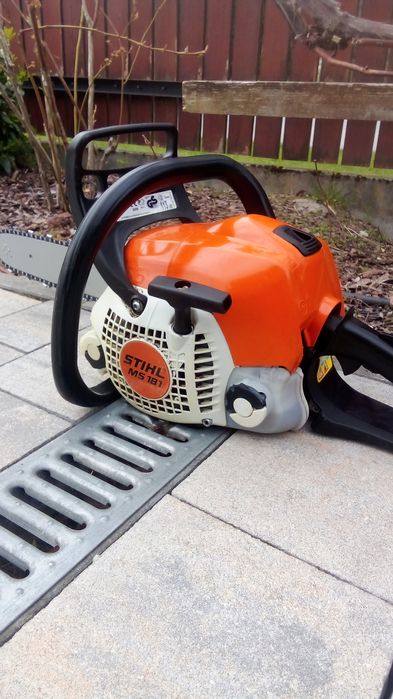 Stihl  MS 181 C moc  2 KM