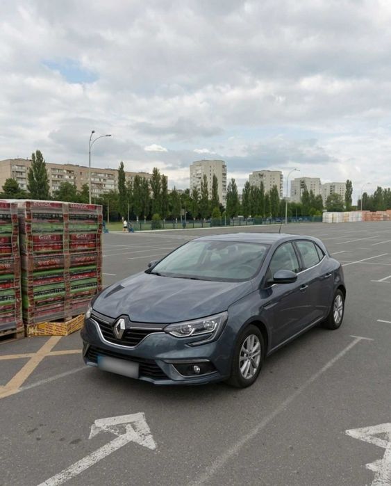 Оренда RENAULT MEGANE 2016 хетчбек