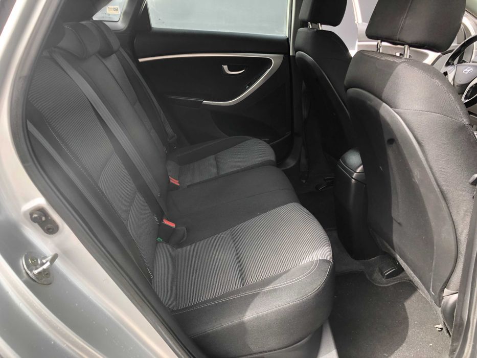 Hyundai I30   1.4 CRDI  Nacional
