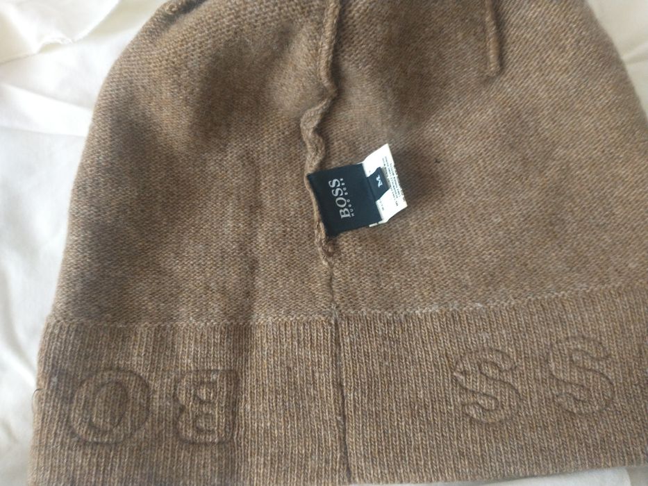 Hugo Boss czapka wełniana