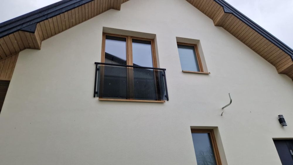 Balustrady stalowe szklane barierki