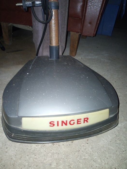 Enceradora antiga Singer