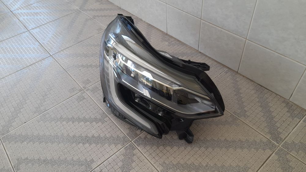 Otica lado direito  RENAULT Captur 5 V