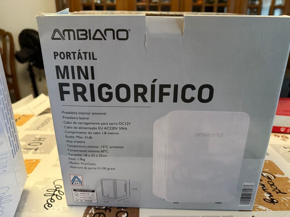 Mini frigorífico portátil