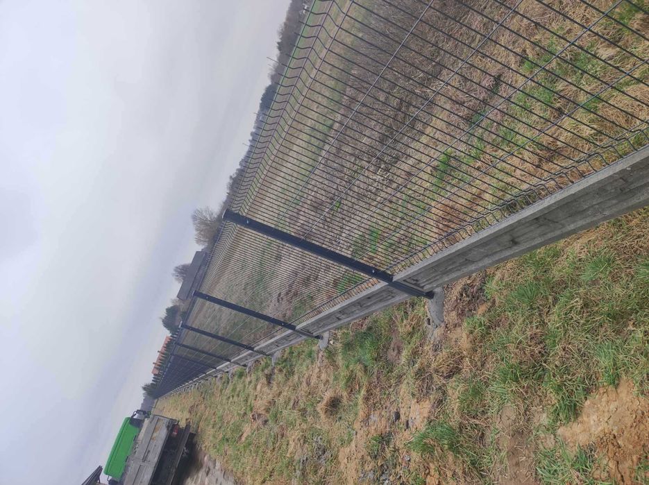 Ogrodzenia panelowe z MONTAŻEM