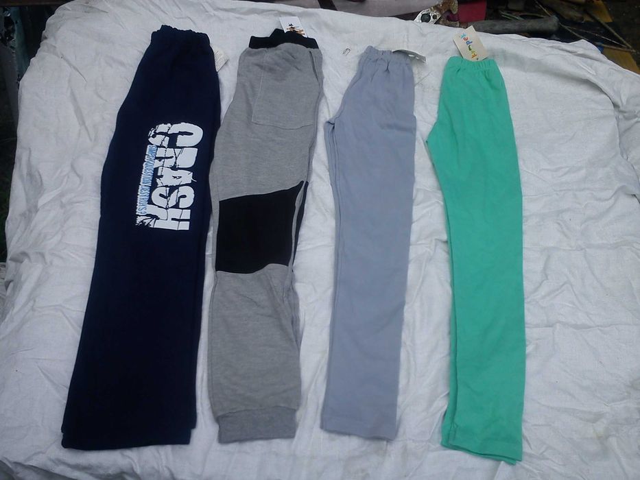 Spodnie legginsy, dresowe, ubrania 152 bawełna