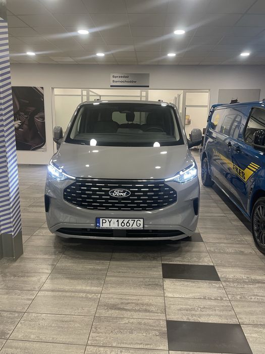 Wynajem wypozyczalnia samochodów BUS BUSA 8/9os Ford  4x4 Automat