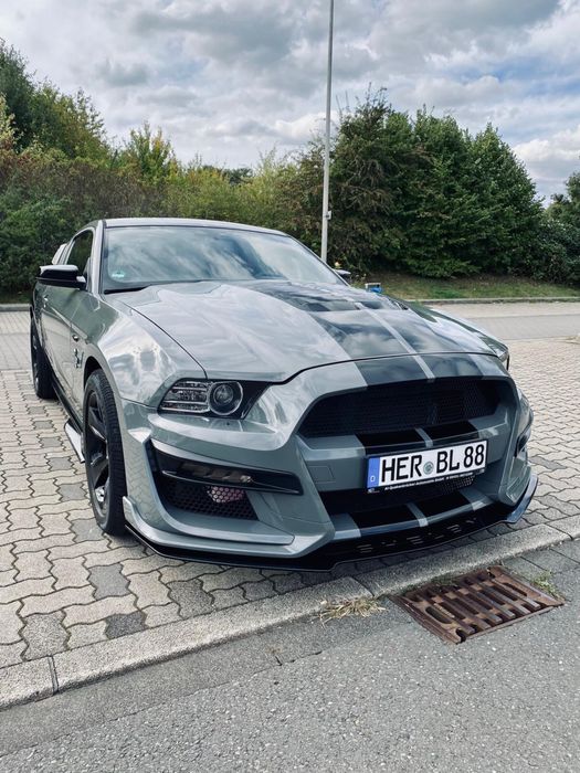 FORD MUSTANG  3.700 CC - V6 - PERSONALIZÁDO