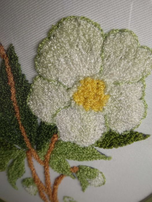 Quadro bordado manualmente