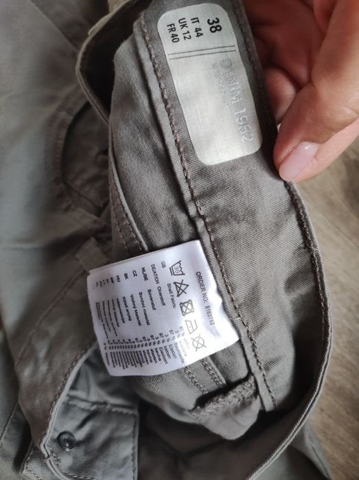 Продам шорты серые 44 размера новые