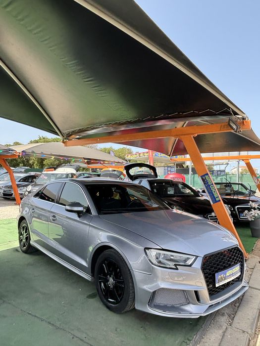 Audi A3 Limousine S-tronic Look RS3 2018 130 mil km Aceito retoma