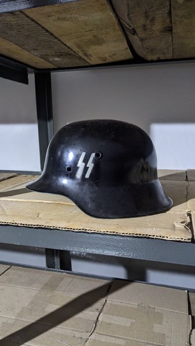 Немецкая каска Stahlhelm M42