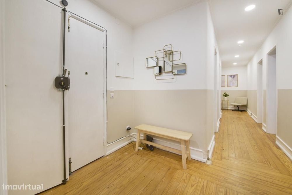 Quarto - localizado em Alameda Lisbon