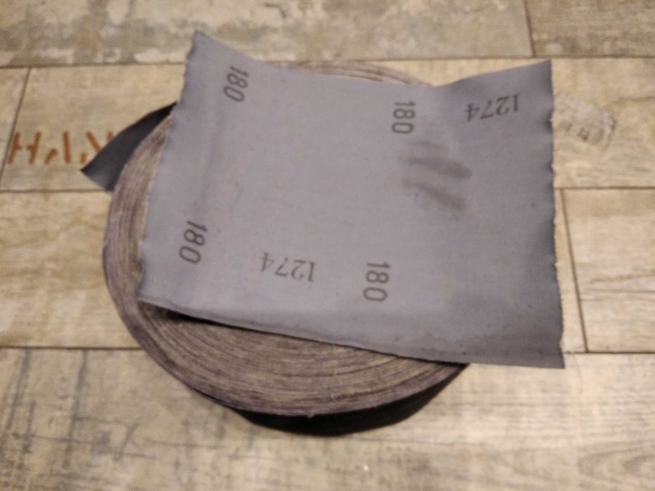 Papier ścierny płótno ziarno 150 i 180 szer 150mm