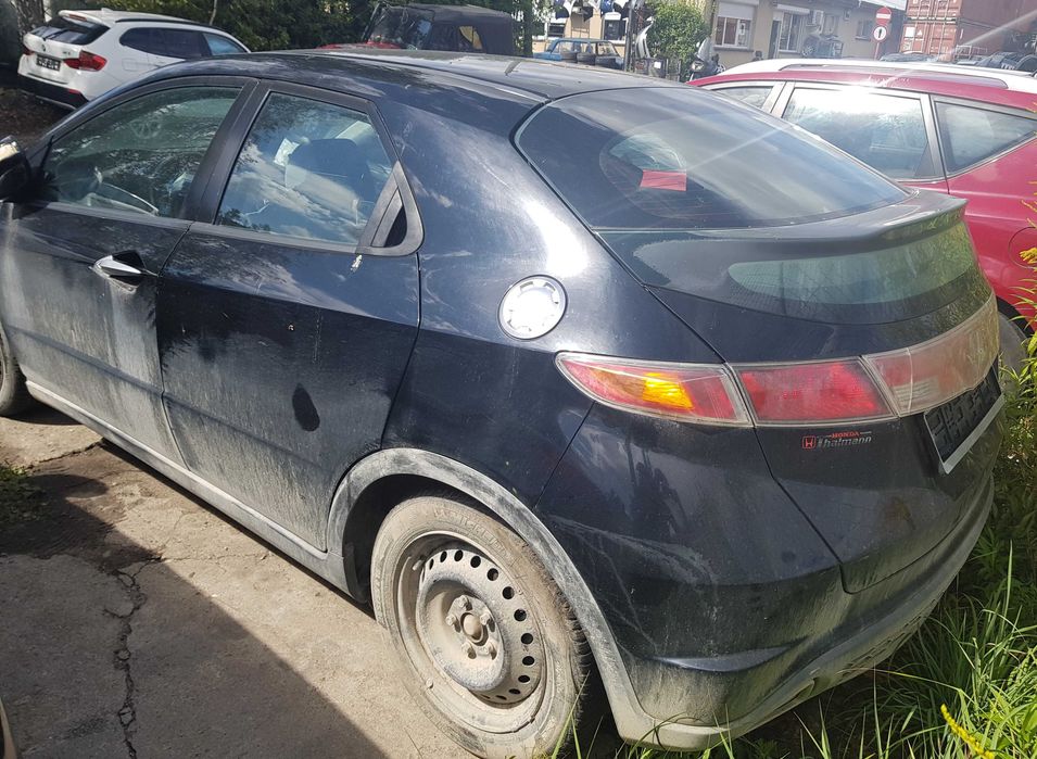 Honda Civic VIII / 2.2 CDTi 140km / 2006r. / na części