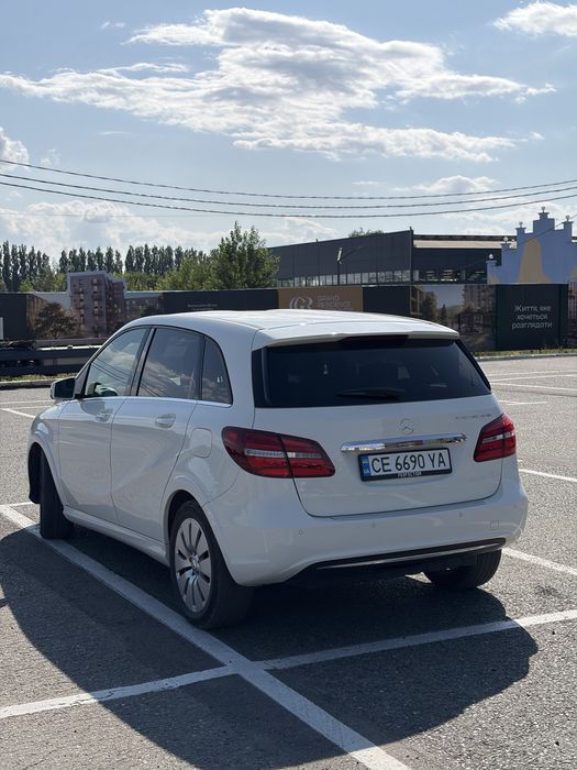 Mercedes b-class electric