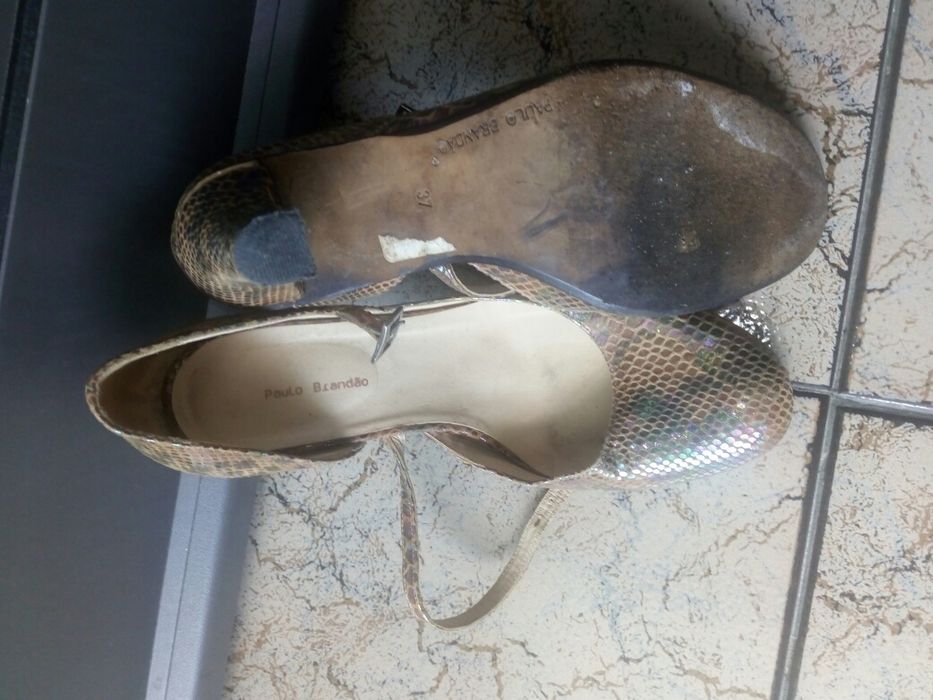 Sapatos número 38