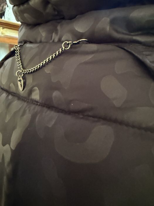 Продам куртку Trussardi