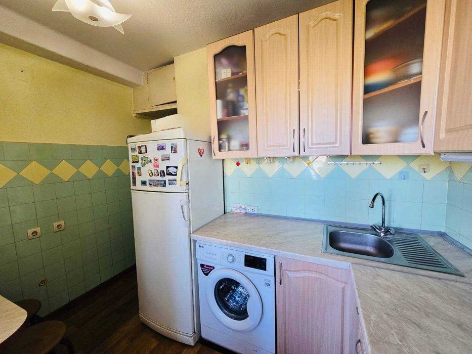 Продам 3-кімнатну квартиру.Оболонь.Київ.Набережна.БЕЗ комісії.