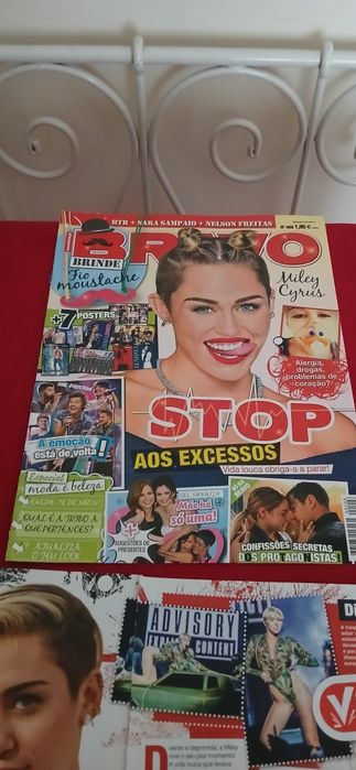 Capa Bravo Miley Cyrus + Artigo