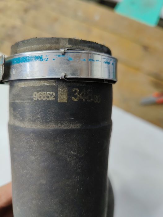 508 RXH  2.0 патрубок интеркулера 9685234880