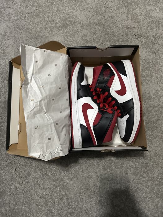 Nike Air Jordan 1 Mid GymRed