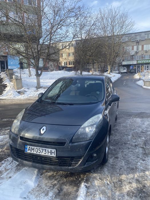 Renault Grand Scenik 3 2011