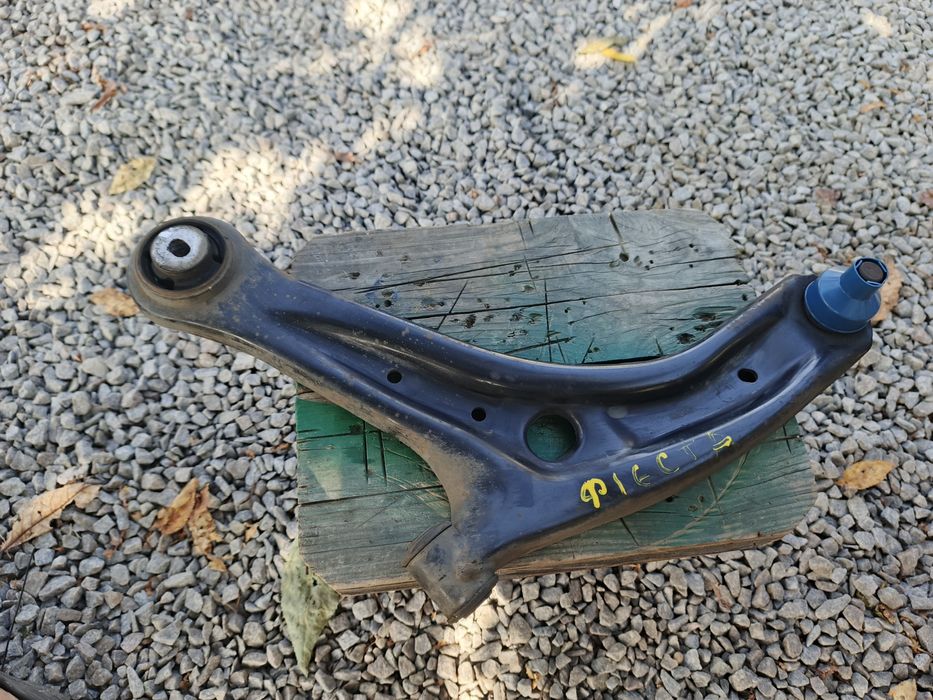 Важіль з авто Форд Фієста лівий