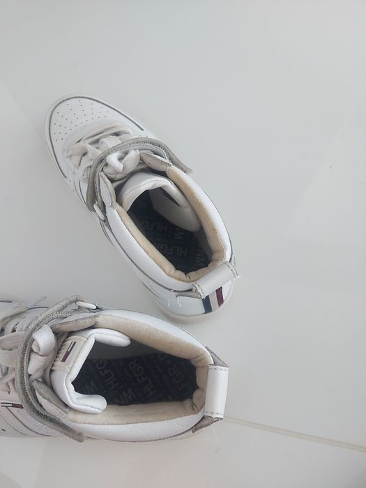 Białe sneakersy Tommy Hilfiger 41