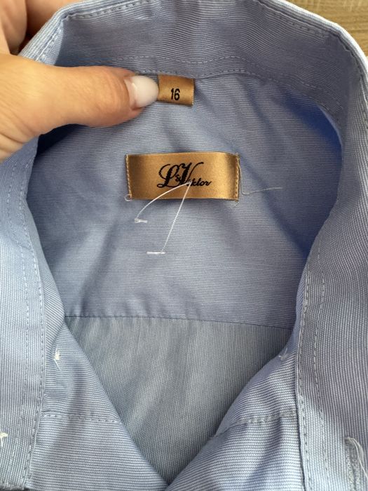 Сорочка блакитного кольору з коротким рукавом