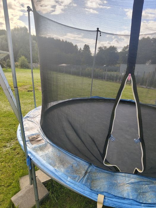 Trampolina ogrodowa