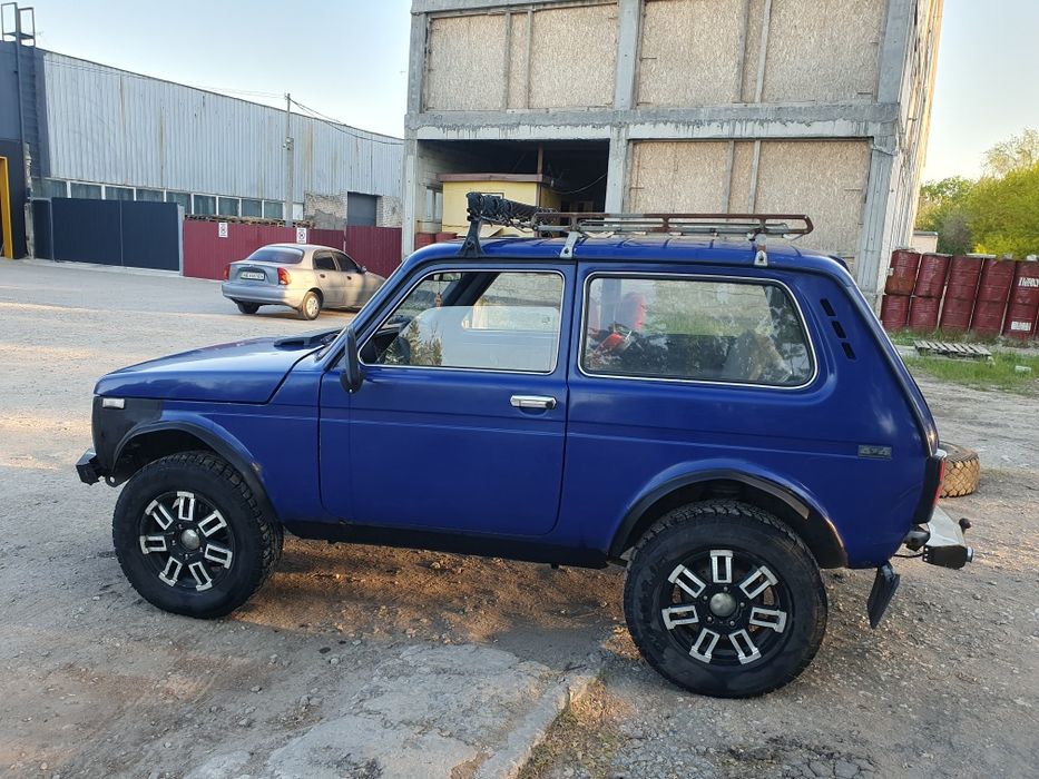 Нива 4×4 1,7  2007год