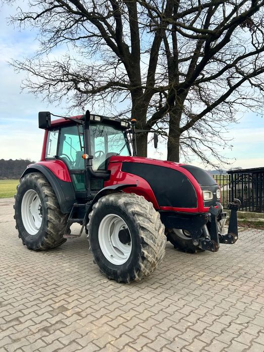Valtra T130  Ciągnik Valtra T130