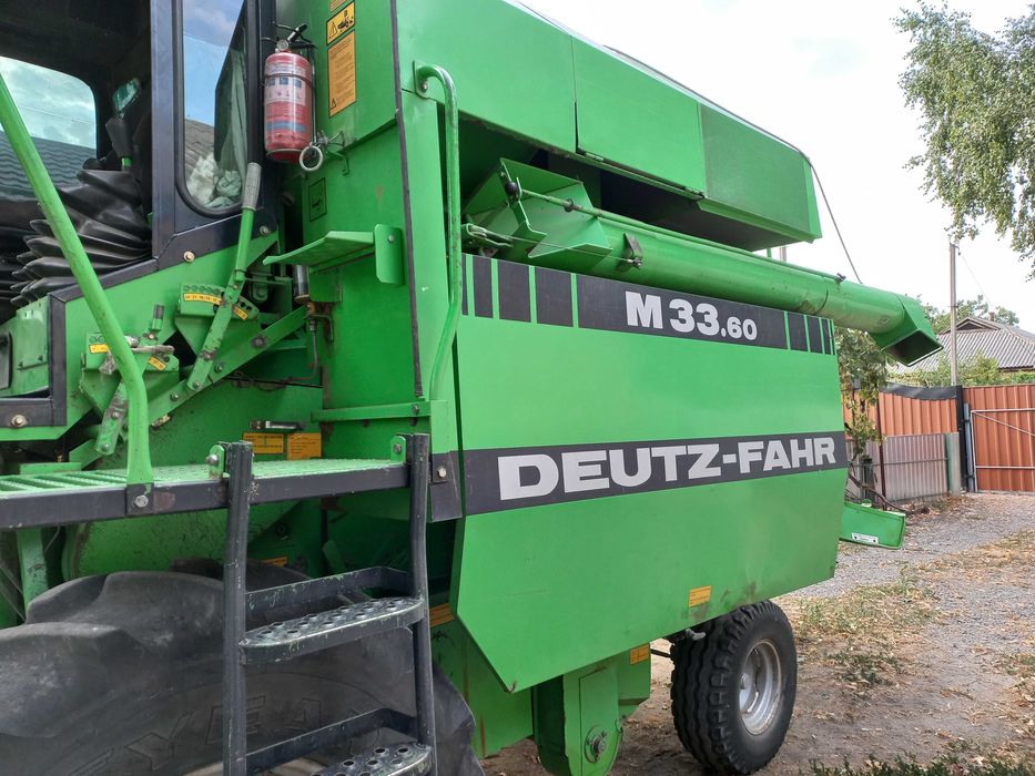 Продаю DEUTZ FAHR комбайн