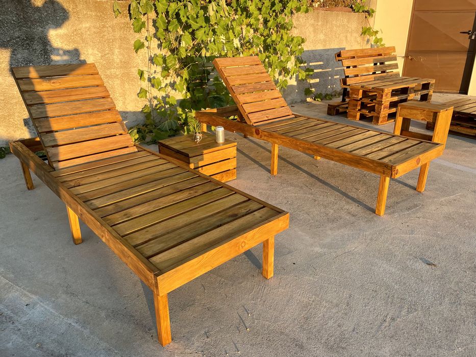 Mobiliário para jardim exterior feito com madeira paletes