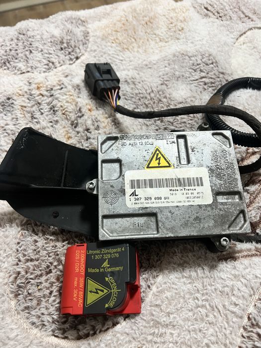 Блок ксенону volvo