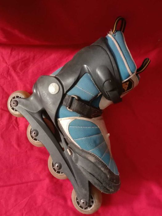 Ролики 36-39 розміру 550 грн